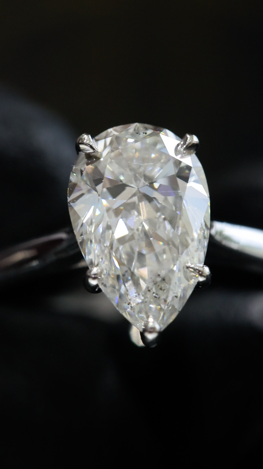 Pear-Shaped Natural Diamond Solitaire Engagement Ring in White Gold | Elegant Three-Prong Design