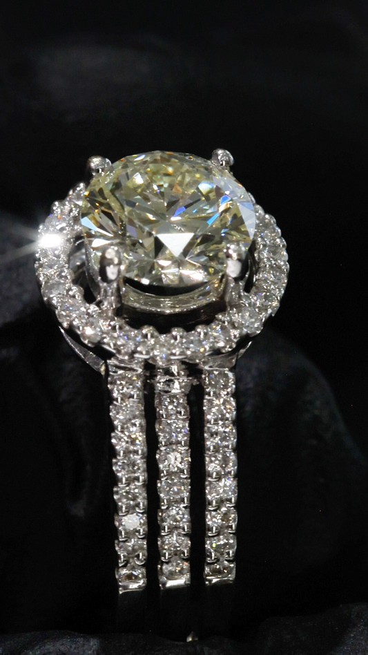 Round Halo Diamond Engagement Ring with Split Shank in White Gold | Timeless Bridal Elegance