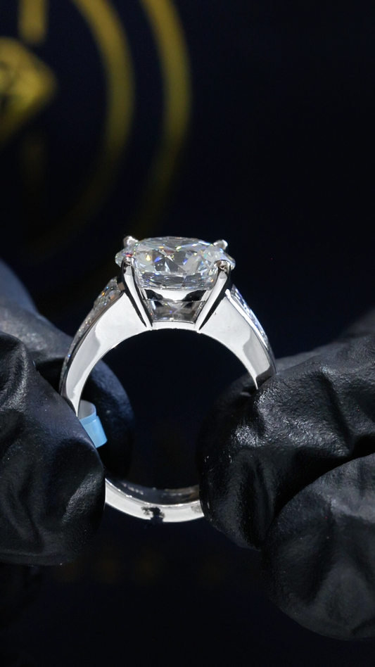 Round-Cut Lab-Grown Diamond Engagement Ring in White Gold | Baguette Side Stone Setting