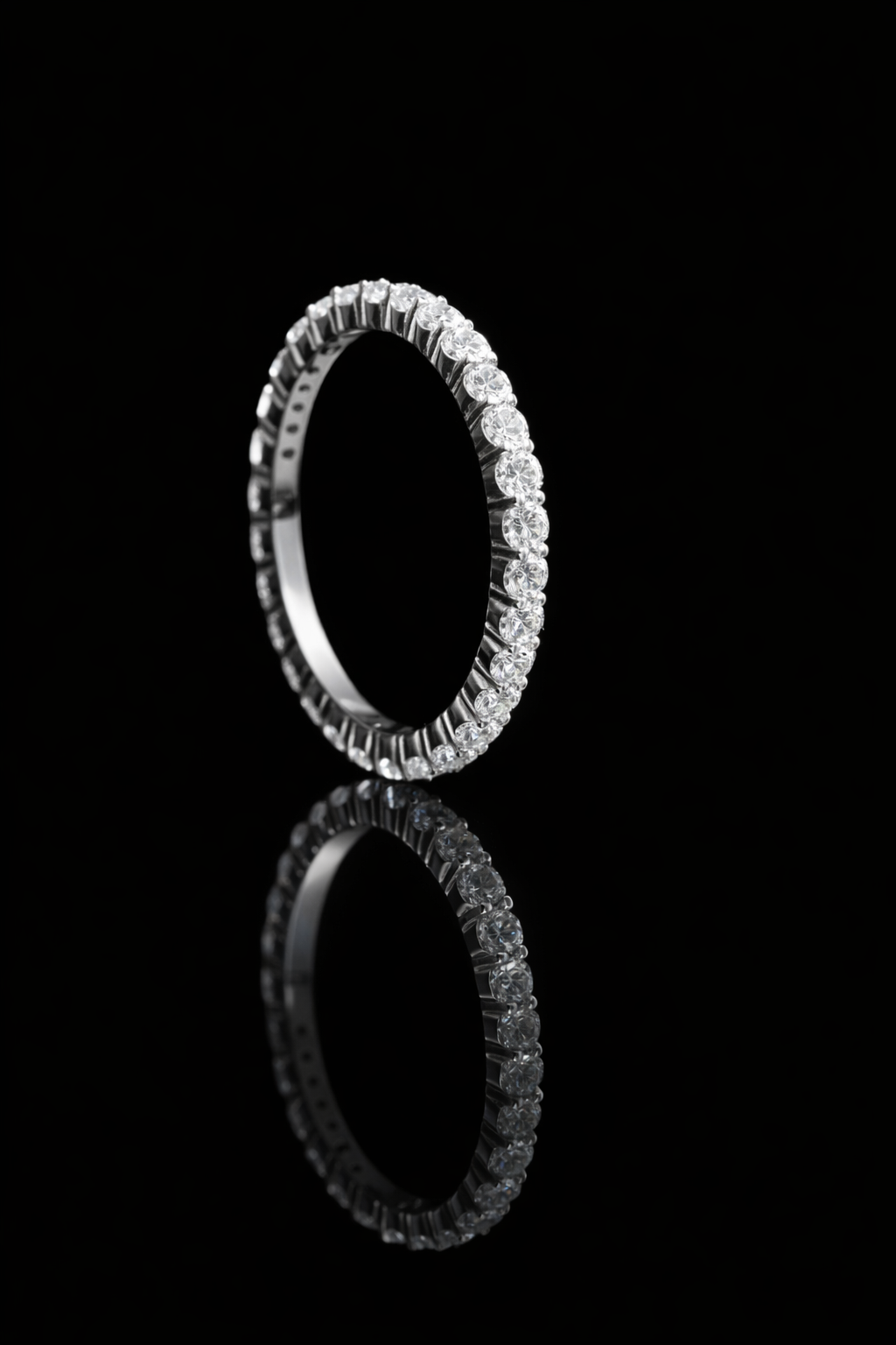 Round Brilliant Shared-Prong Diamond Eternity Band in 14K White Gold – 1.15 CT