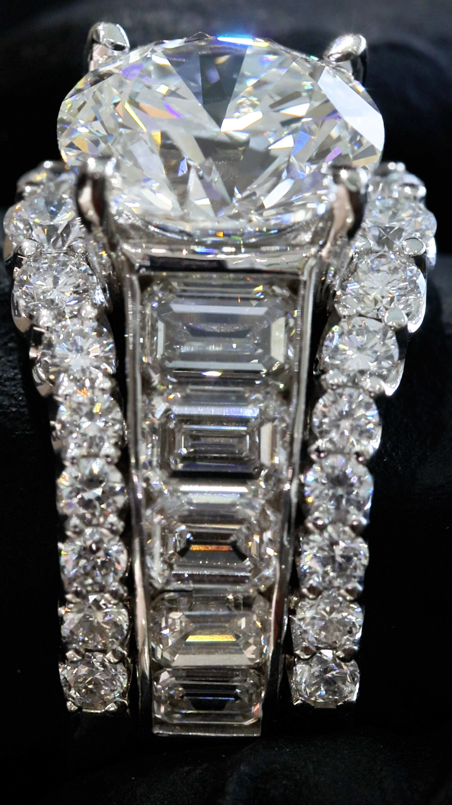 Round-Cut Lab-Grown Diamond Engagement Ring with Baguette & Round Accents in White Gold | Prong-Set Design